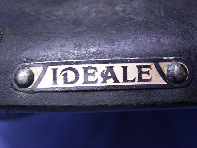 IDEALE 1st generation 90 alloy rails saddle badge