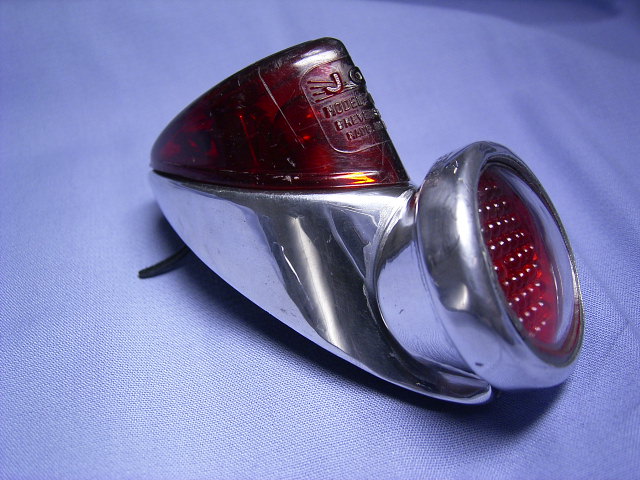 JOS FCM Taillight with convex lenz