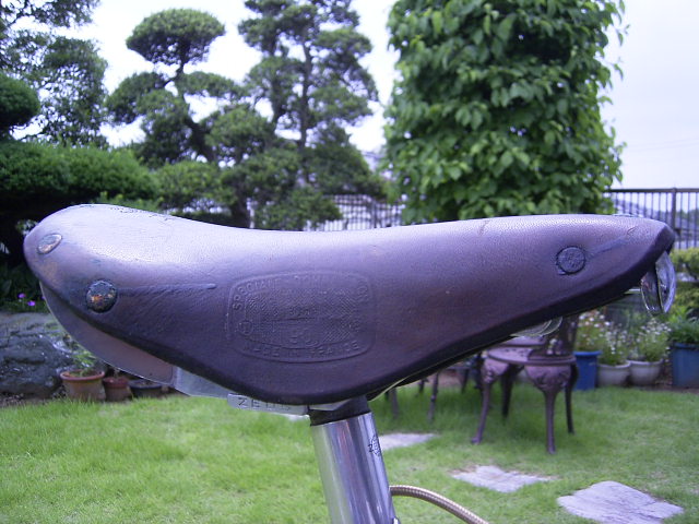 IDEALE No.90 alloy rails saddle